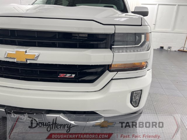 Used 2018 Chevrolet Silverado 1500 LT w/ All Star Edition AWD/4WD image 12