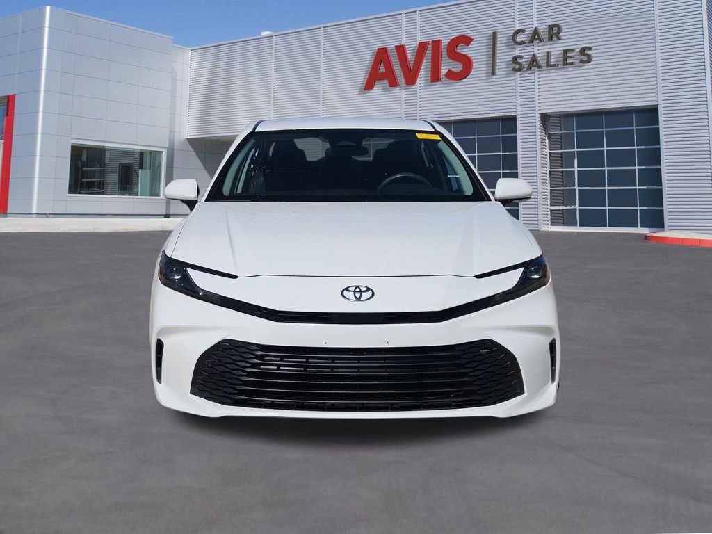Used 2025 Toyota Camry LE image 10