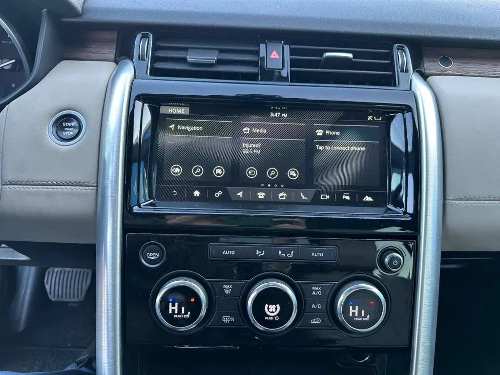 Used 2017 Land Rover Discovery HSE AWD/4WD image 26