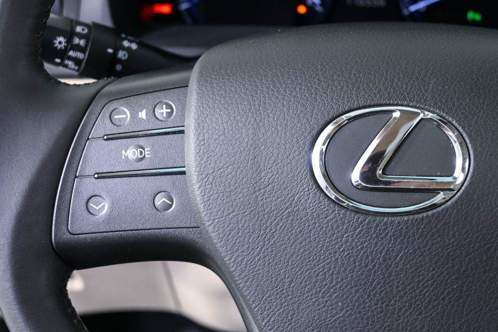 Used 2010 Lexus HS 250h Premium FWD image 22