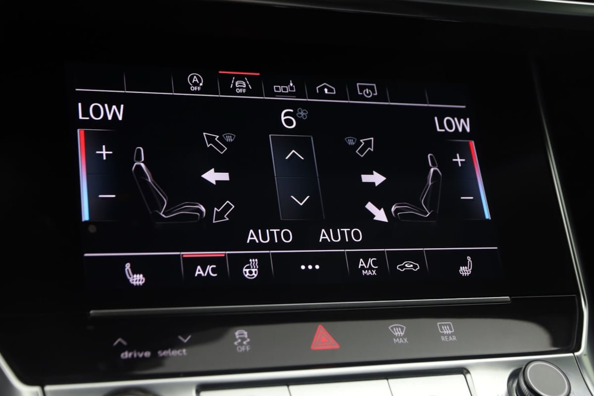 Used 2019 Audi A6 3.0T Premium Plus w/ Premium Plus Package AWD/4WD image 32