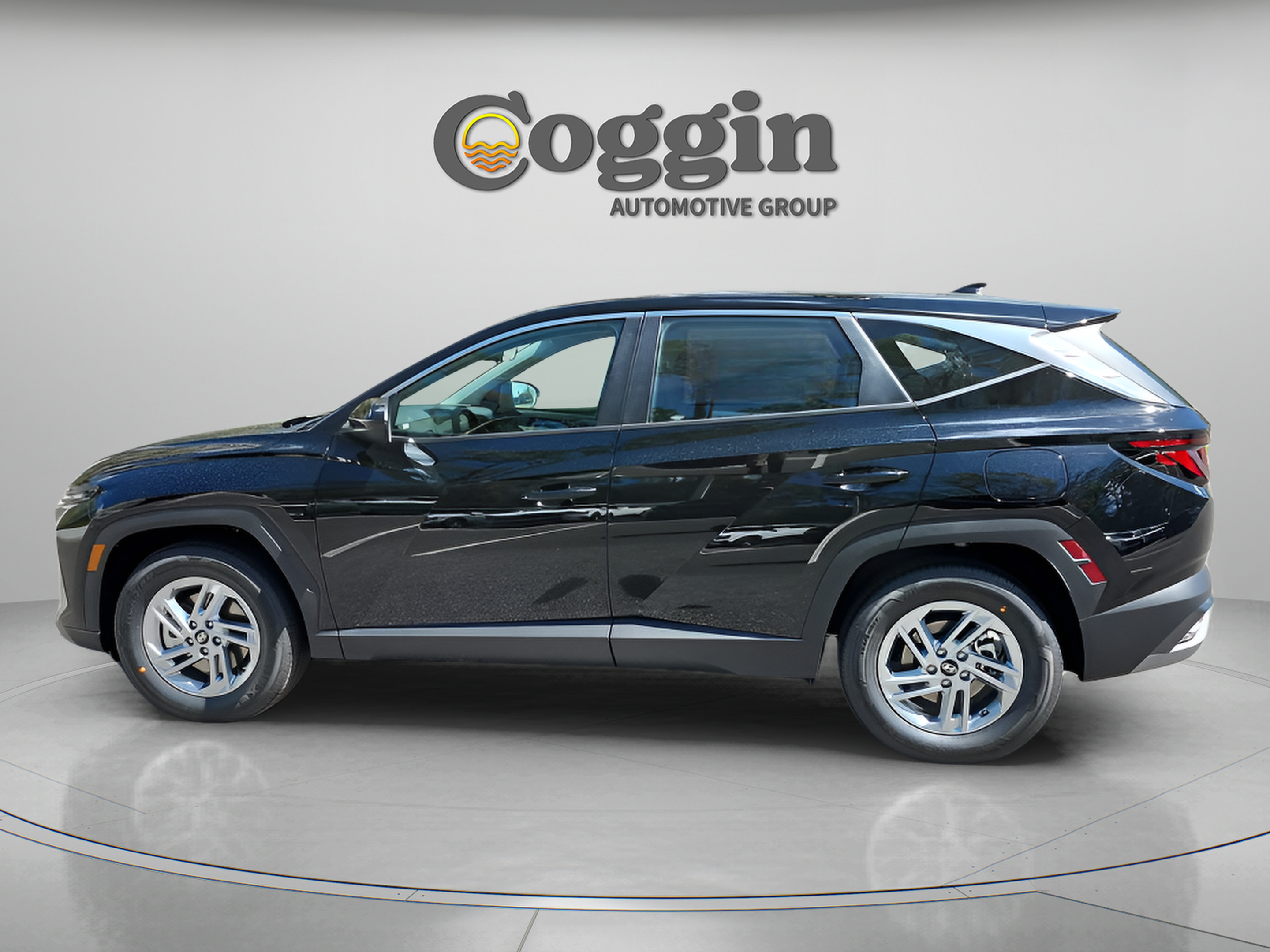 Certified 2026 Hyundai Tucson SE FWD image 2