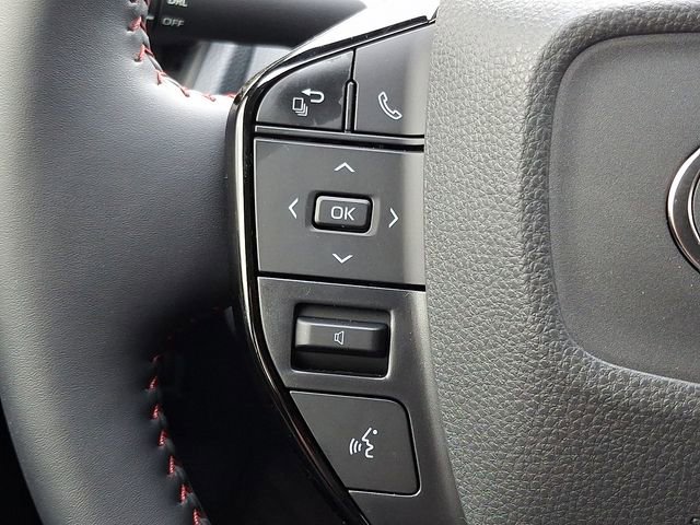 New 2026 Toyota Prius Plug-In Hybrid FWD image 19