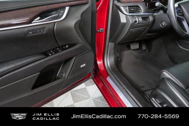 Used 2017 Cadillac XTS Luxury image 9