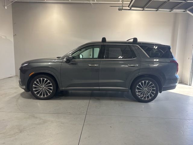 Used 2023 Hyundai Palisade Calligraphy image 10