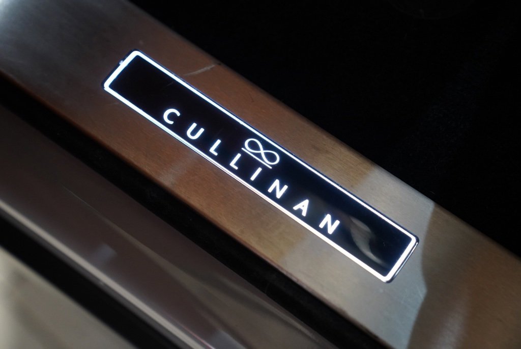 Certified 2024 Rolls-Royce Cullinan Black Badge w/ Driver's Package image 28