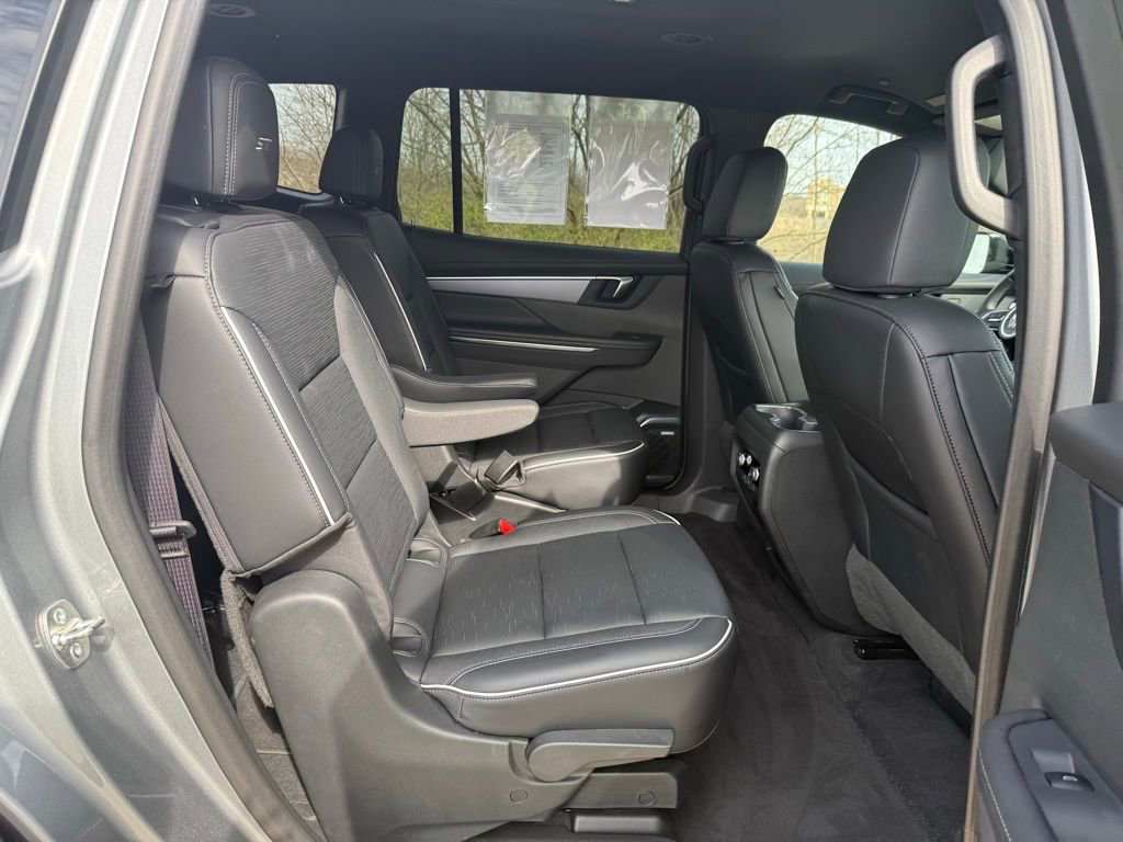 Used 2025 Buick Enclave Sport Touring image 16