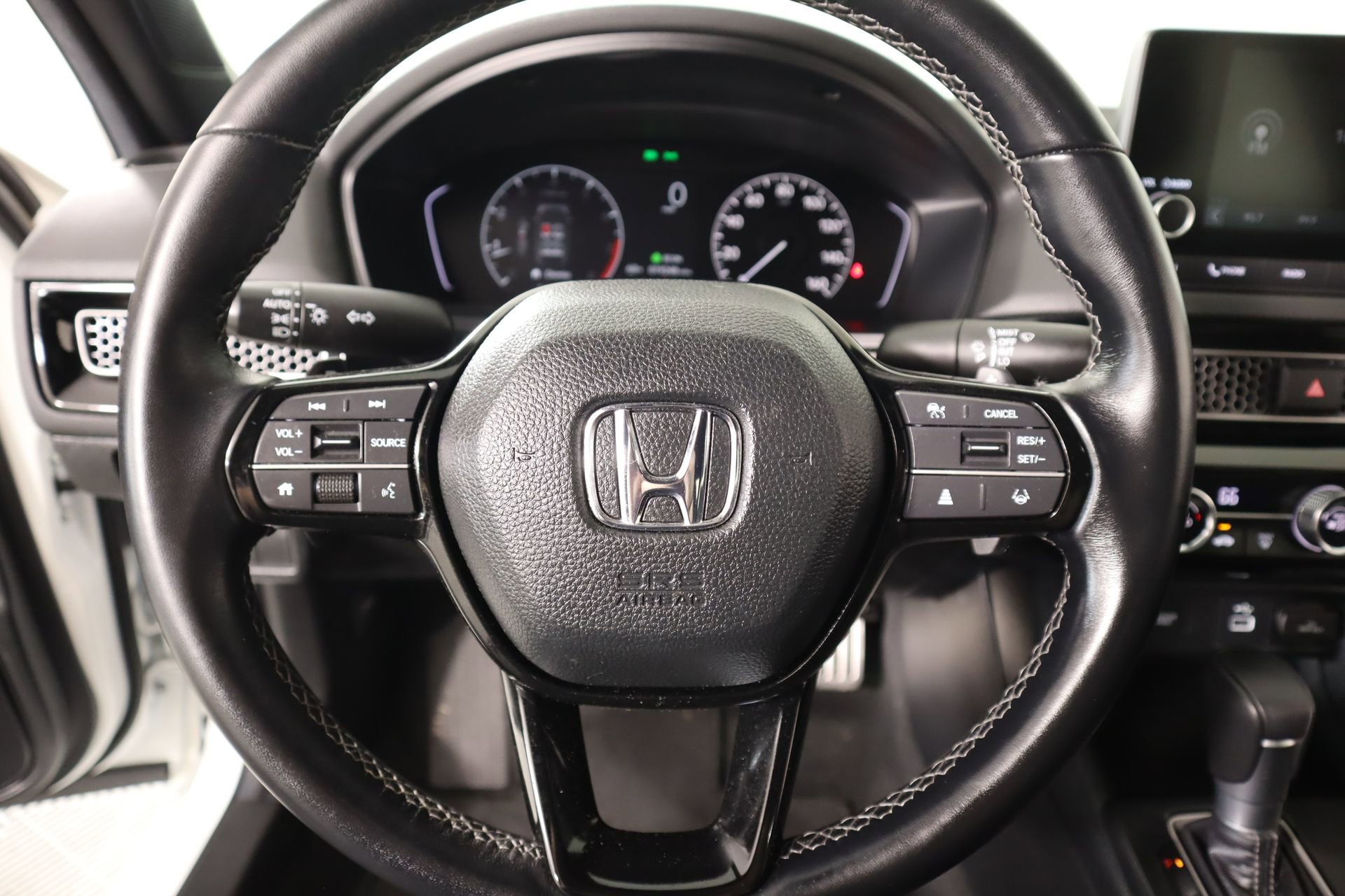 Used 2024 Honda Civic Sport image 3