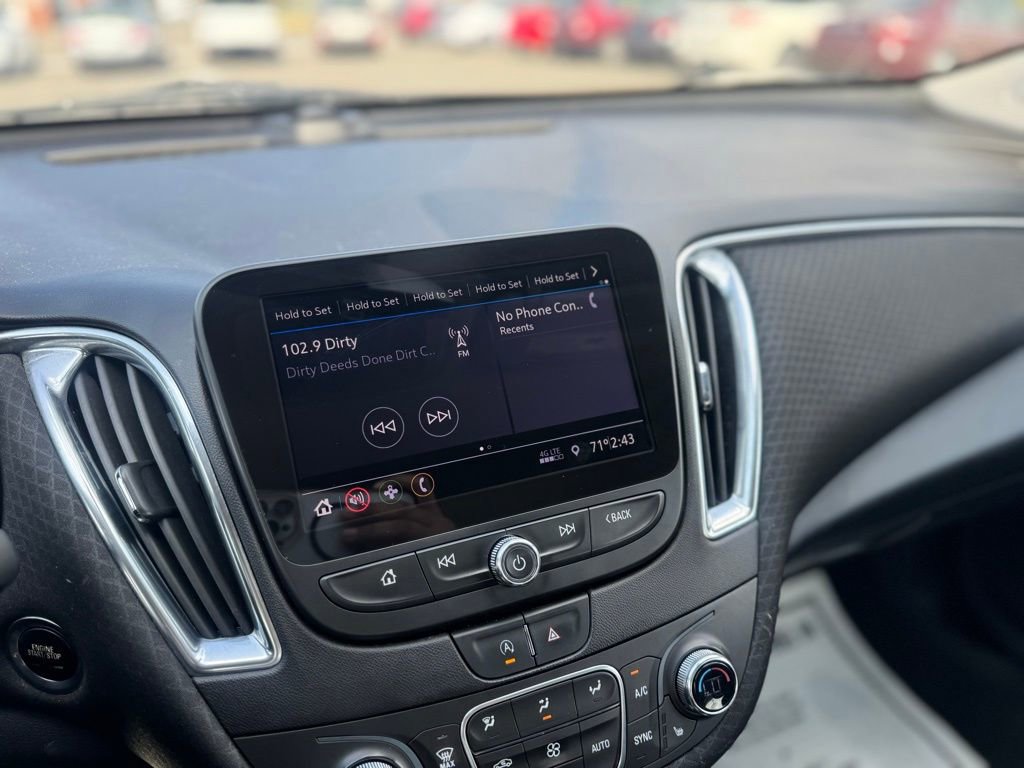 Used 2020 Chevrolet Malibu LT FWD image 33