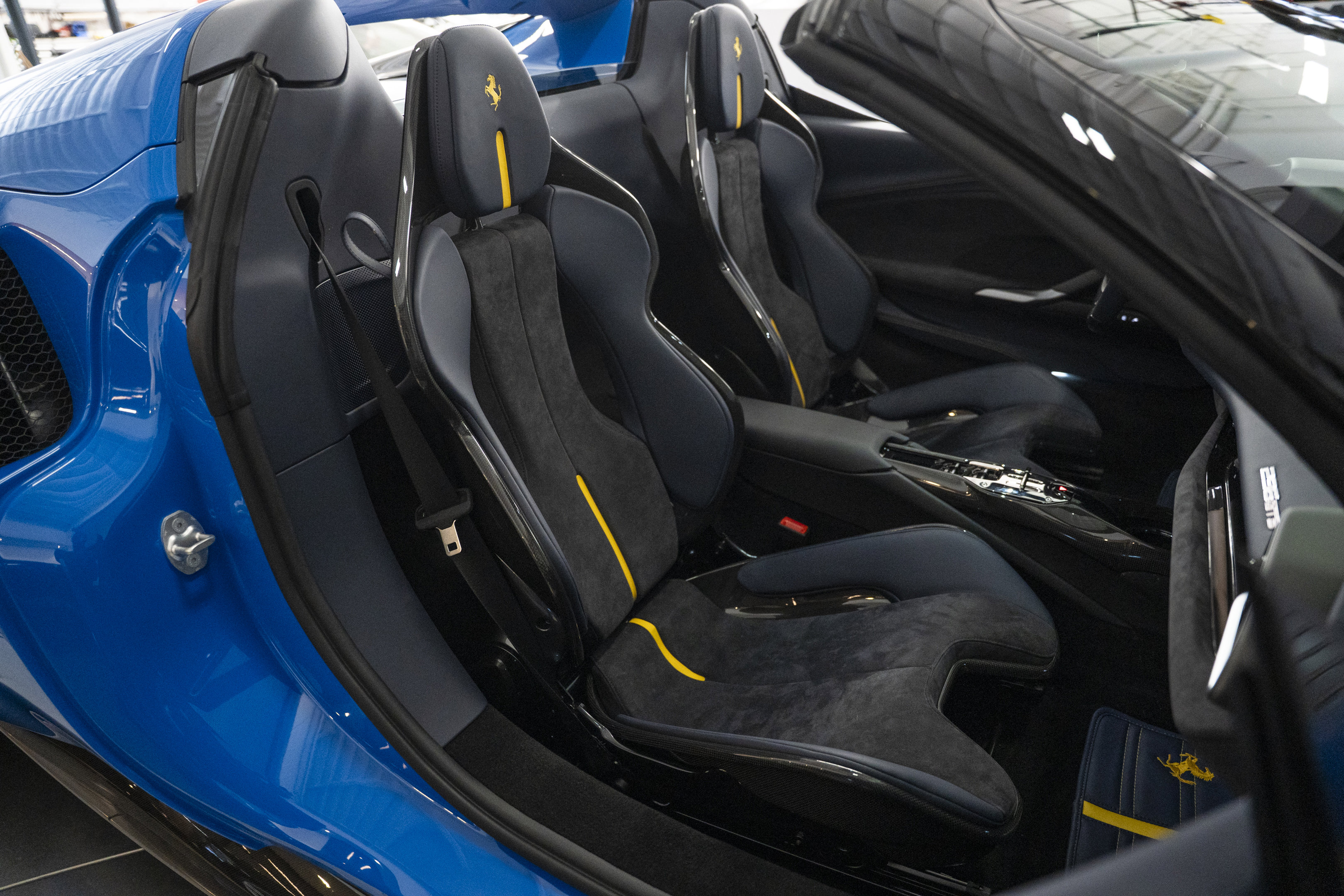 Used 2024 Ferrari 296 GTS image 38