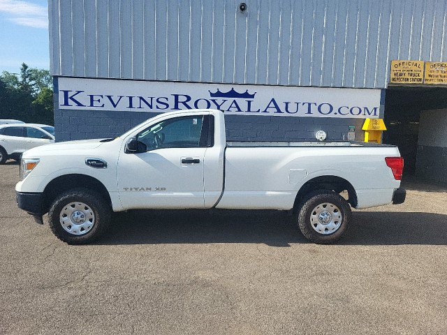 Used 2018 Nissan Titan S w/ HD Front GAWR Package AWD/4WD image 1