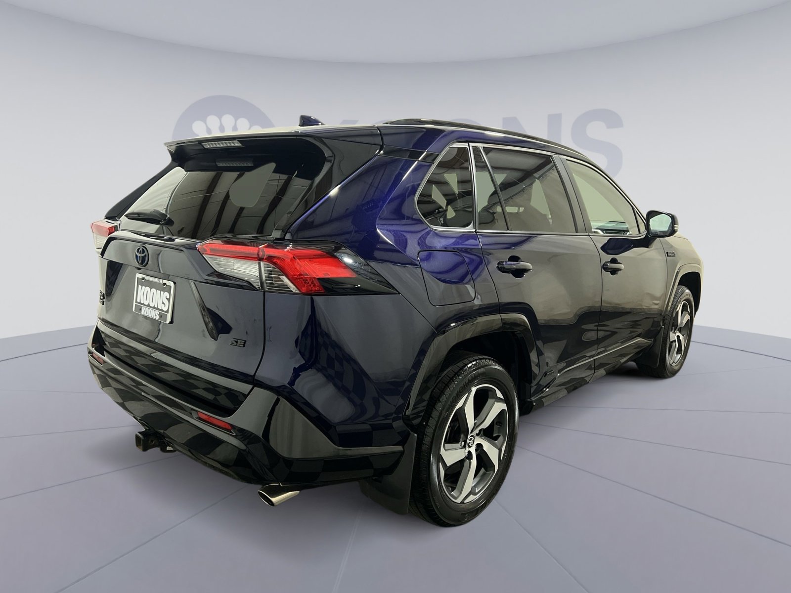 Used 2023 Toyota RAV4 SE w/ Weather & Moonroof Package AWD/4WD image 11