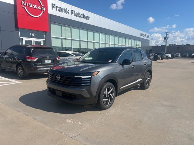 New 2025 Nissan Kicks SV