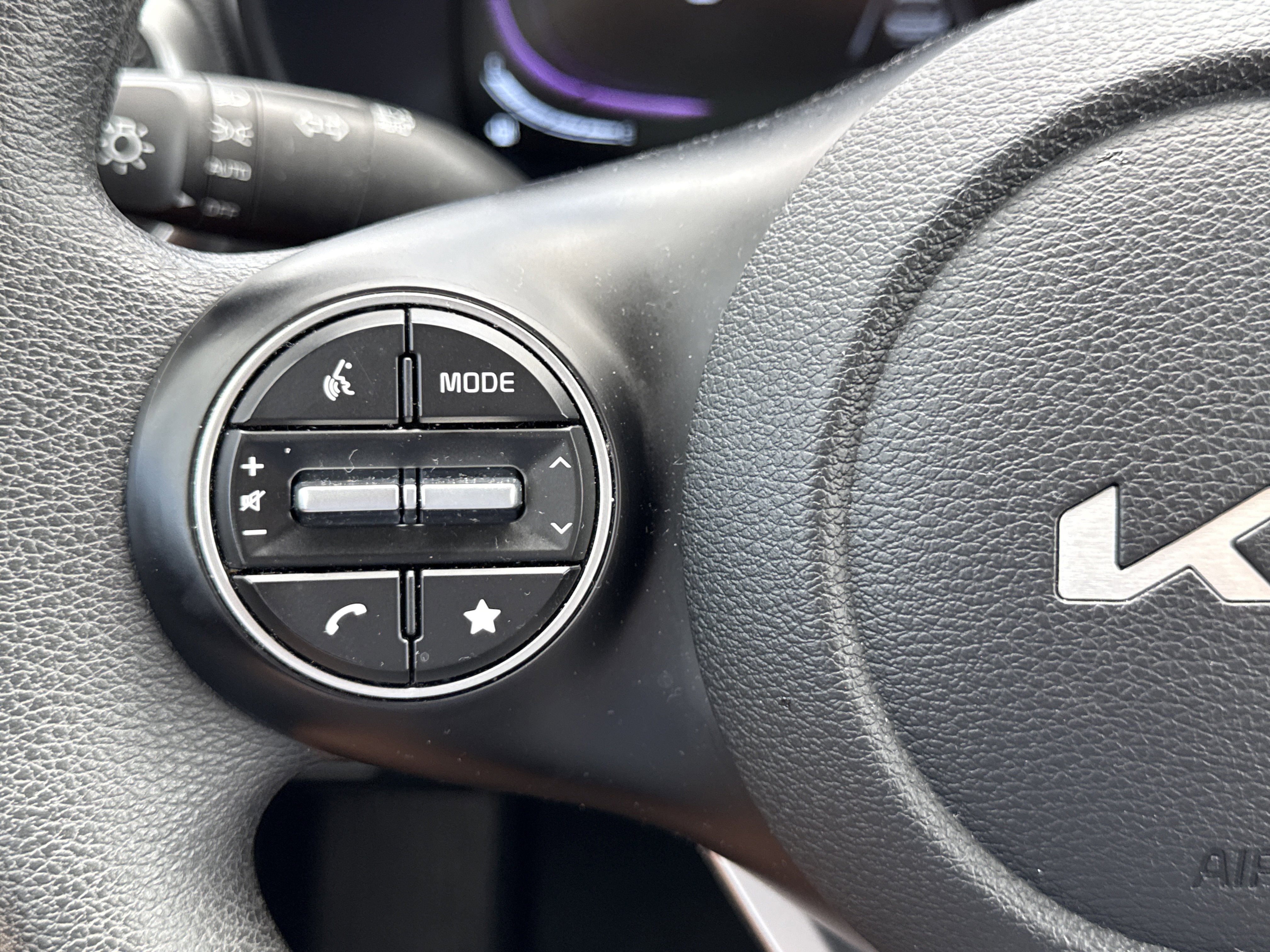 Used 2025 Kia Soul LX w/ LX Technology Package image 13