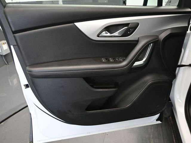 Used 2025 Chevrolet Blazer LT image 17