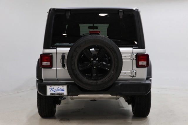 Used 2022 Jeep Wrangler Unlimited Sport AWD/4WD image 6
