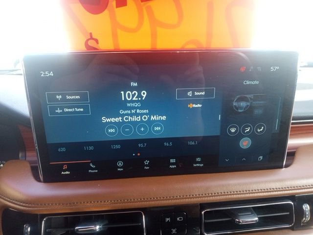 Used 2021 Lincoln Nautilus Reserve image 19