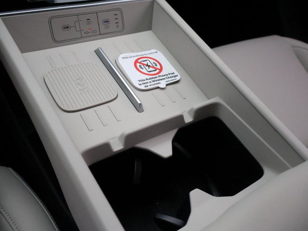 New 2025 Hyundai Santa Fe SEL image 38