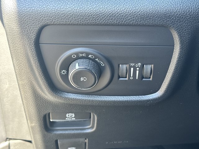 New 2026 Jeep Grand Cherokee Limited w/ Limited Altitude Package AWD/4WD image 25