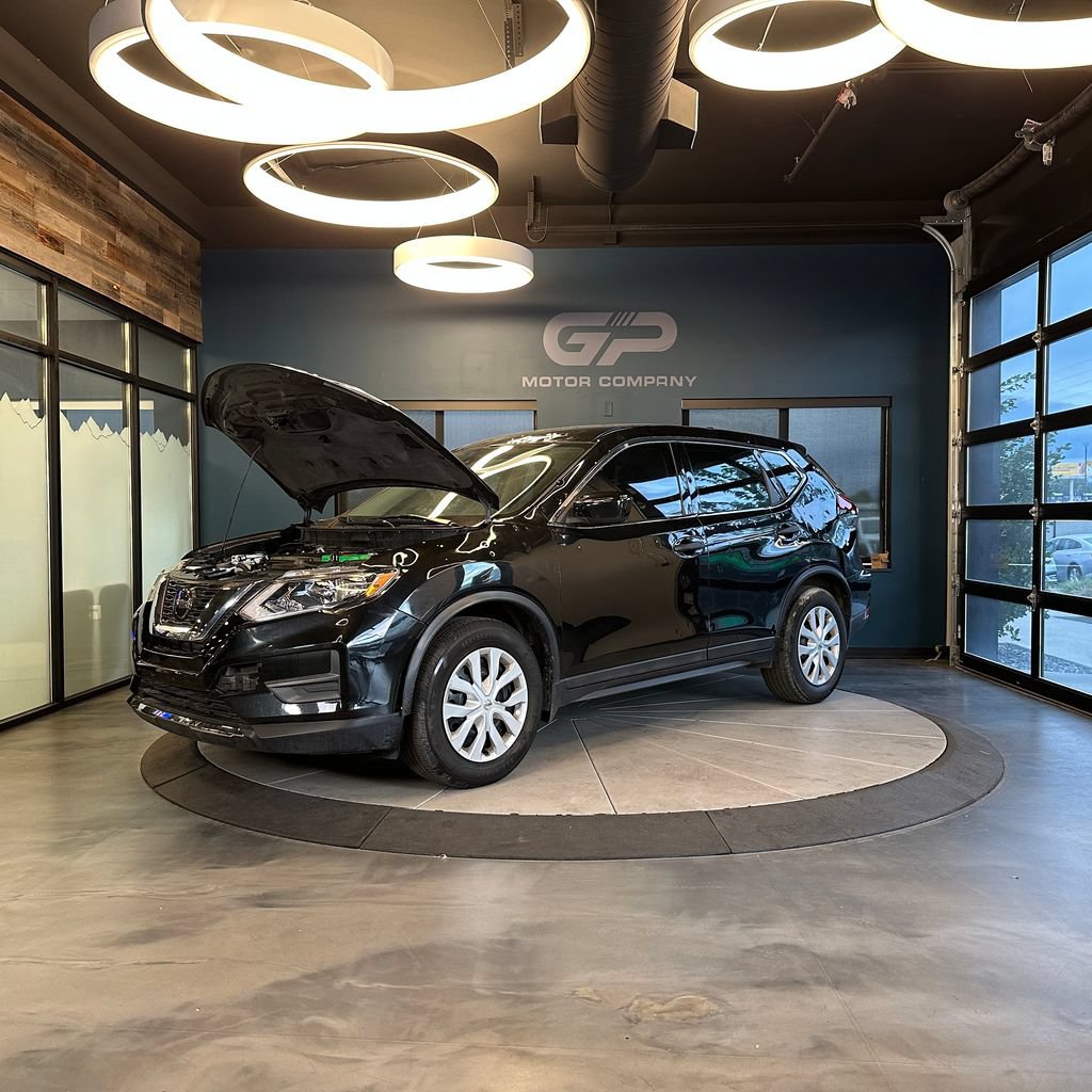 Used 2019 Nissan Rogue S FWD image 24