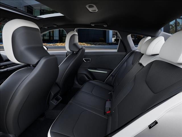 New 2025 Kia K4 GT-Line image 18