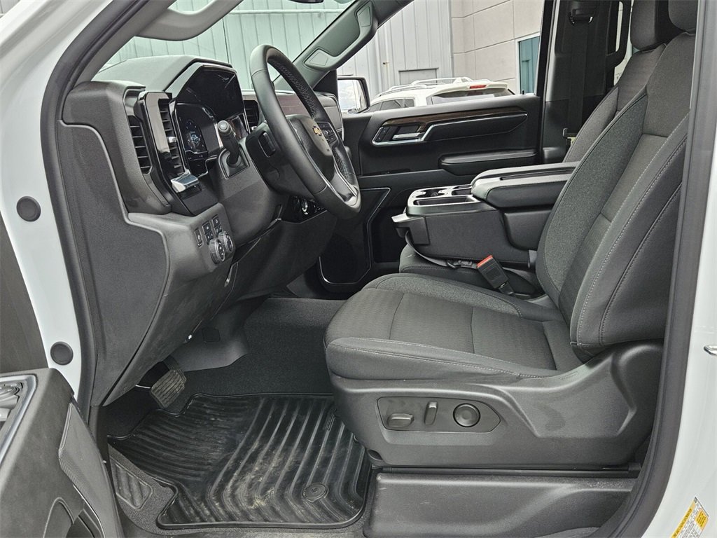 Certified 2024 Chevrolet Silverado 1500 LT image 3