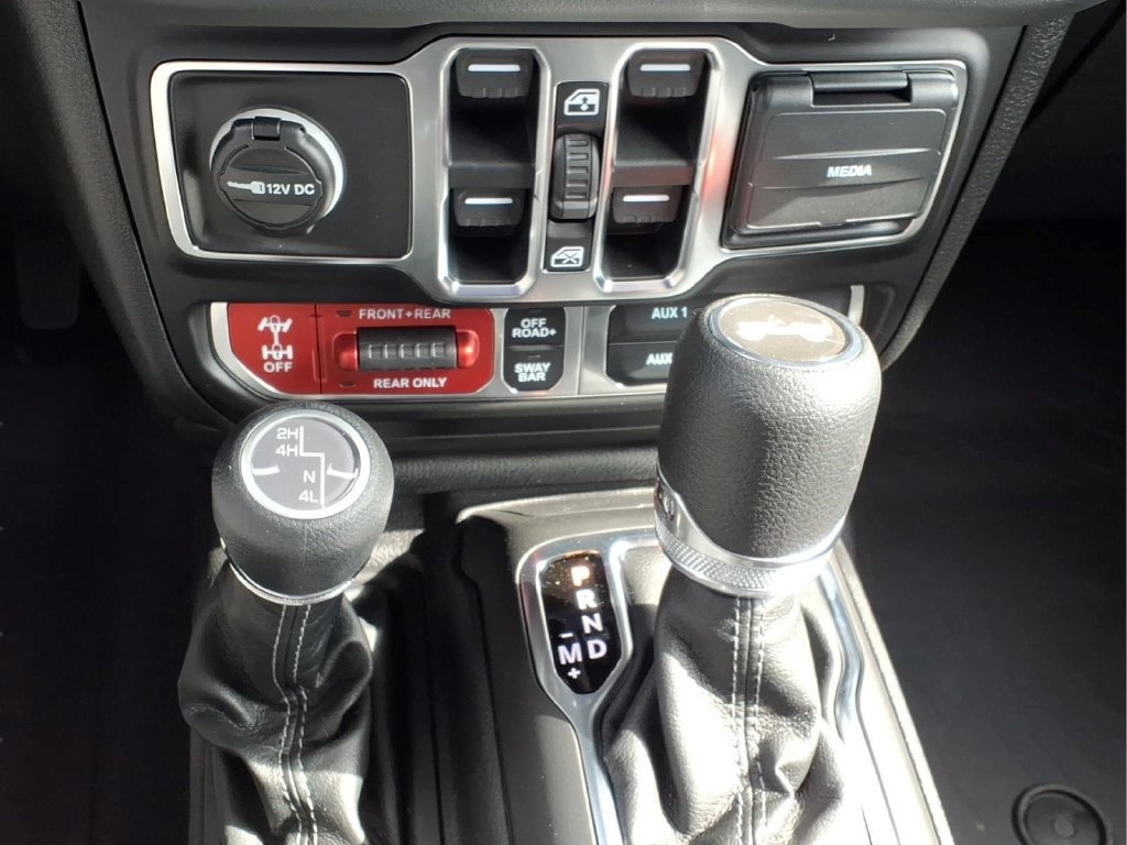 New 2026 Jeep Wrangler Unlimited Rubicon AWD/4WD image 13