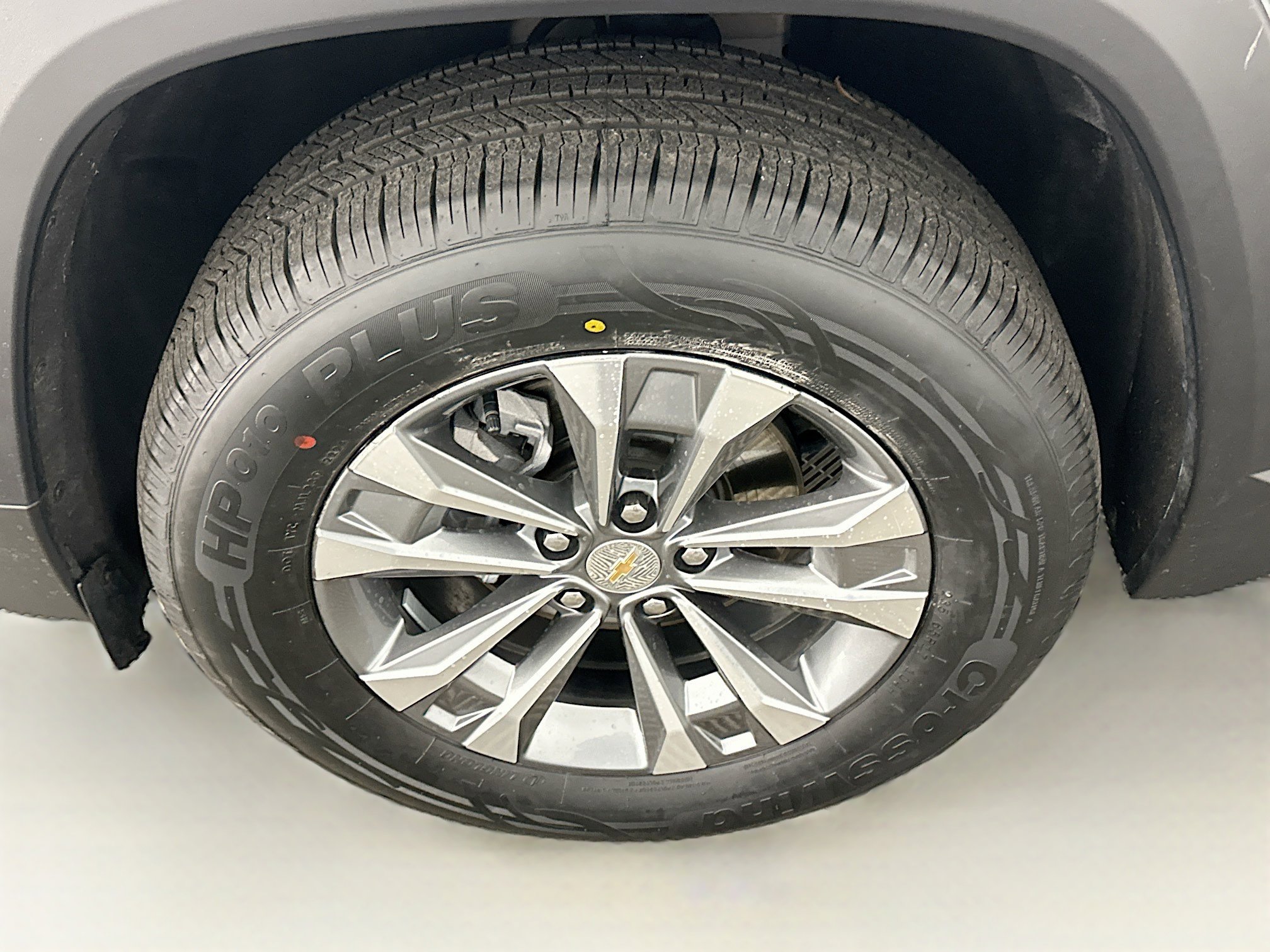 Used 2025 Chevrolet Equinox LT image 11