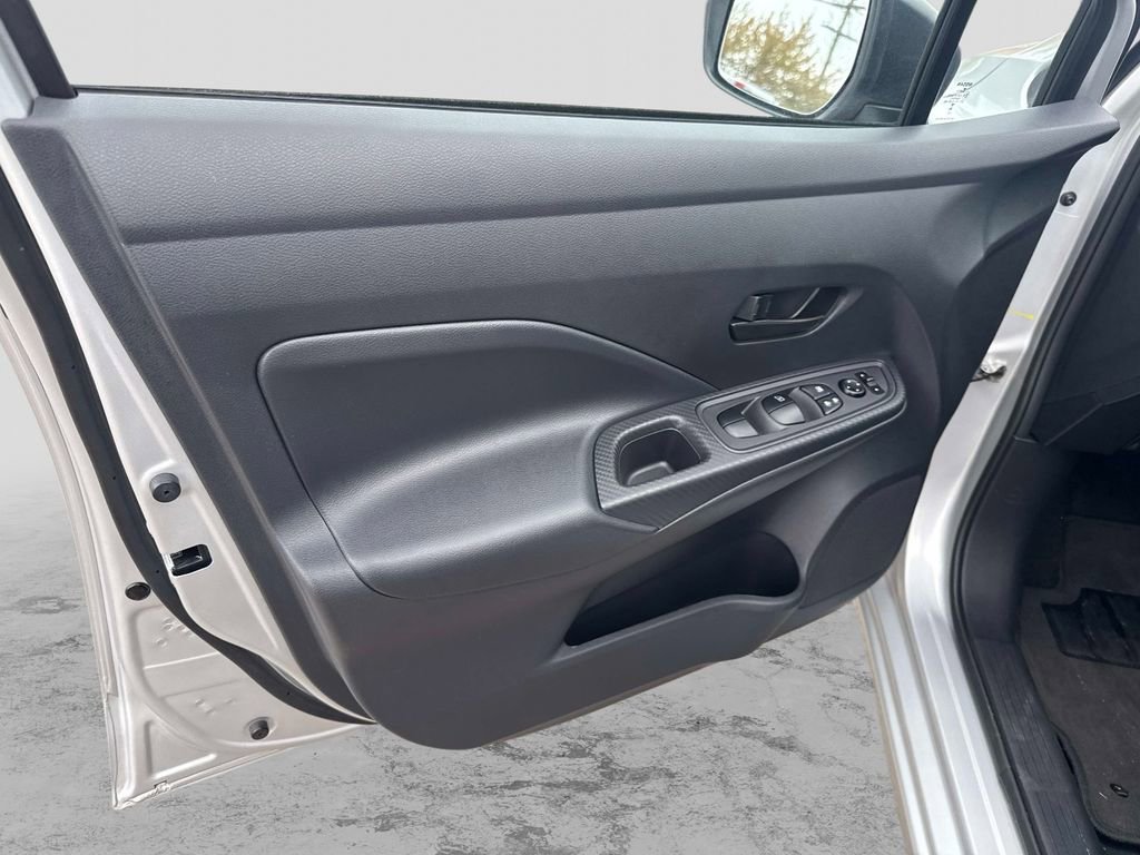 Certified 2025 Nissan Versa S w/ Trunk Package FWD image 16