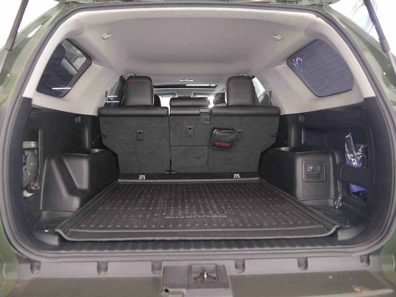 Used 2022 Toyota 4Runner TRD Off-Road Premium w/ Moonroof Package AWD/4WD image 12