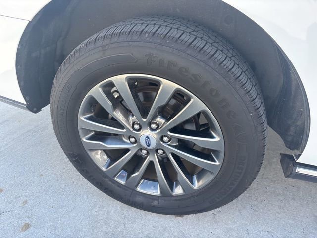 Certified 2020 Ford Expedition Limited w/ Equipment Group 301A image 3