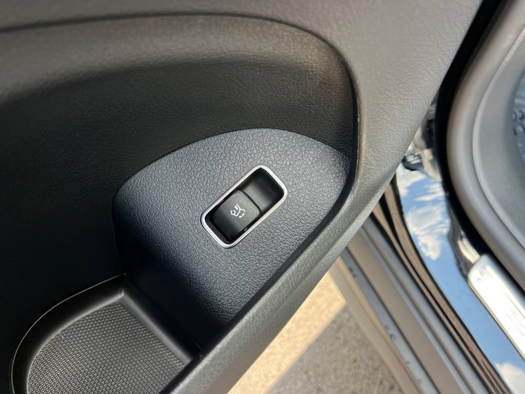 New 2026 Mercedes-Benz GLS 450 4MATIC image 13
