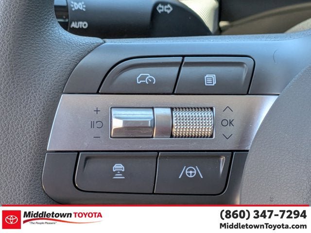 Used 2025 Hyundai Sonata SE FWD image 19