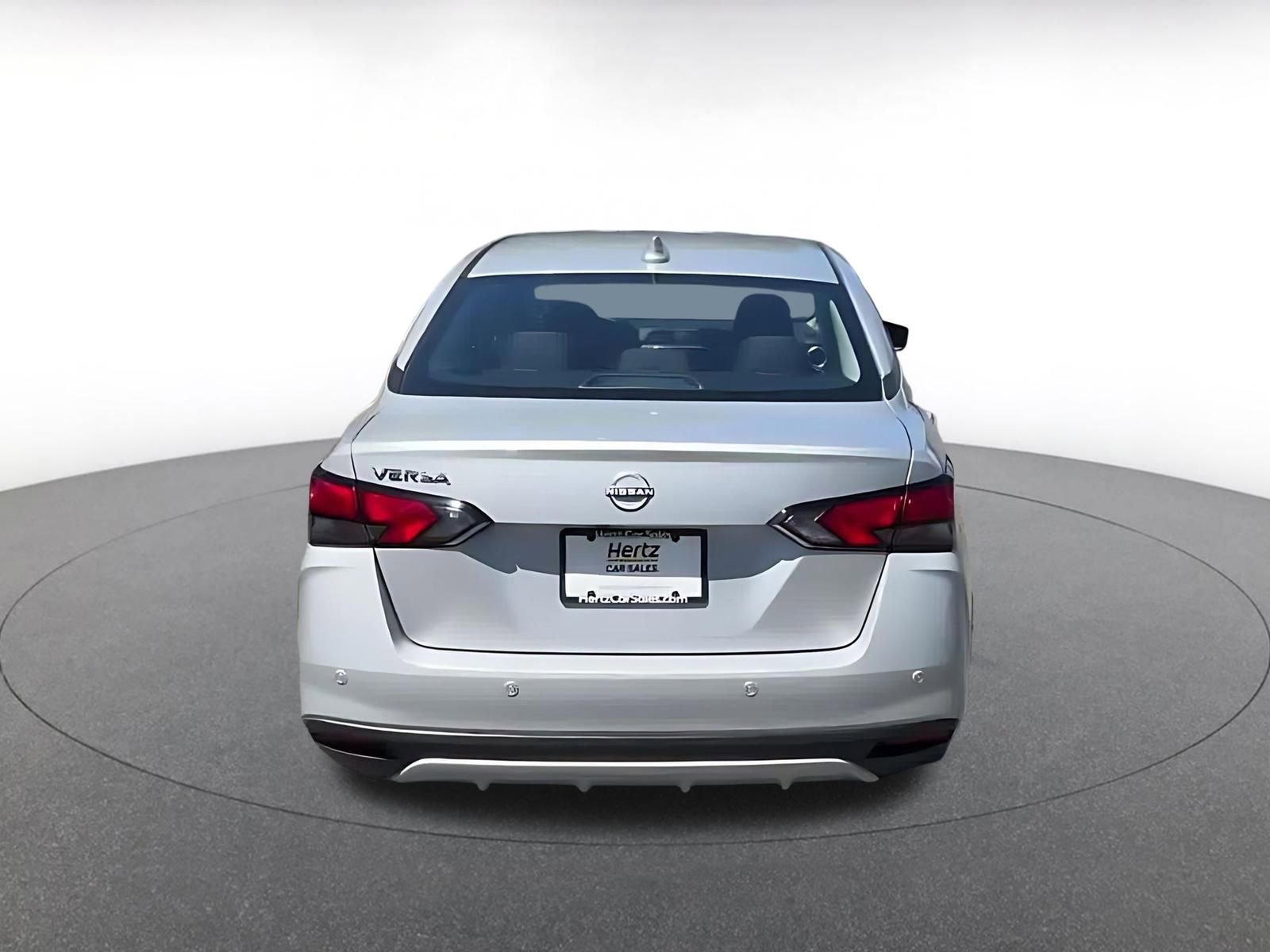 Used 2025 Nissan Versa SV FWD image 12