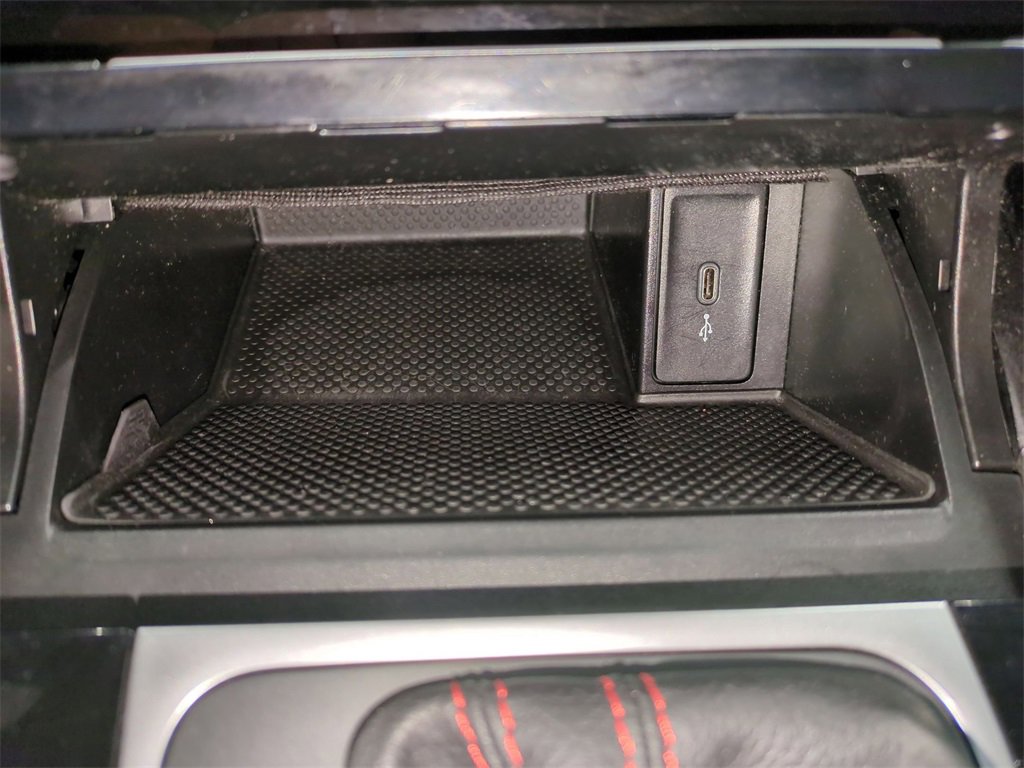 Used 2021 Volkswagen GTI SE image 26