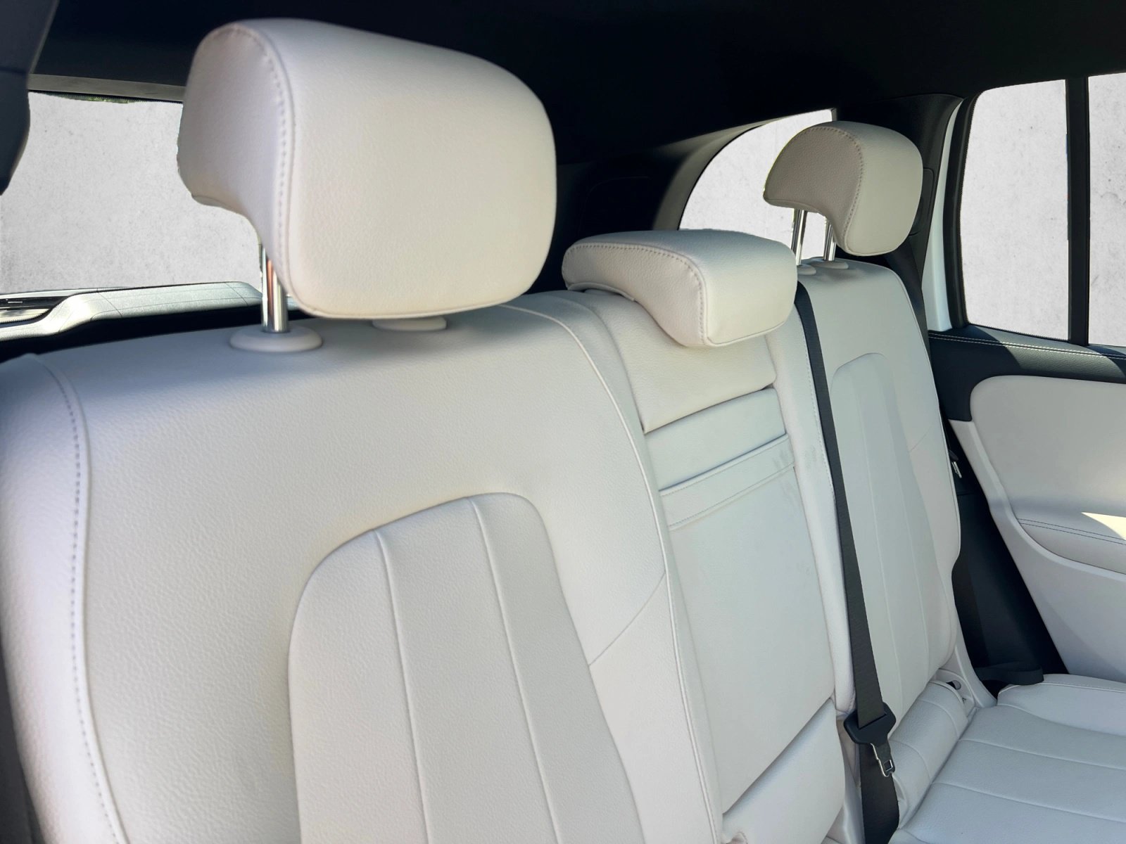 Certified 2026 Mercedes-Benz GLB 250 4MATIC image 24