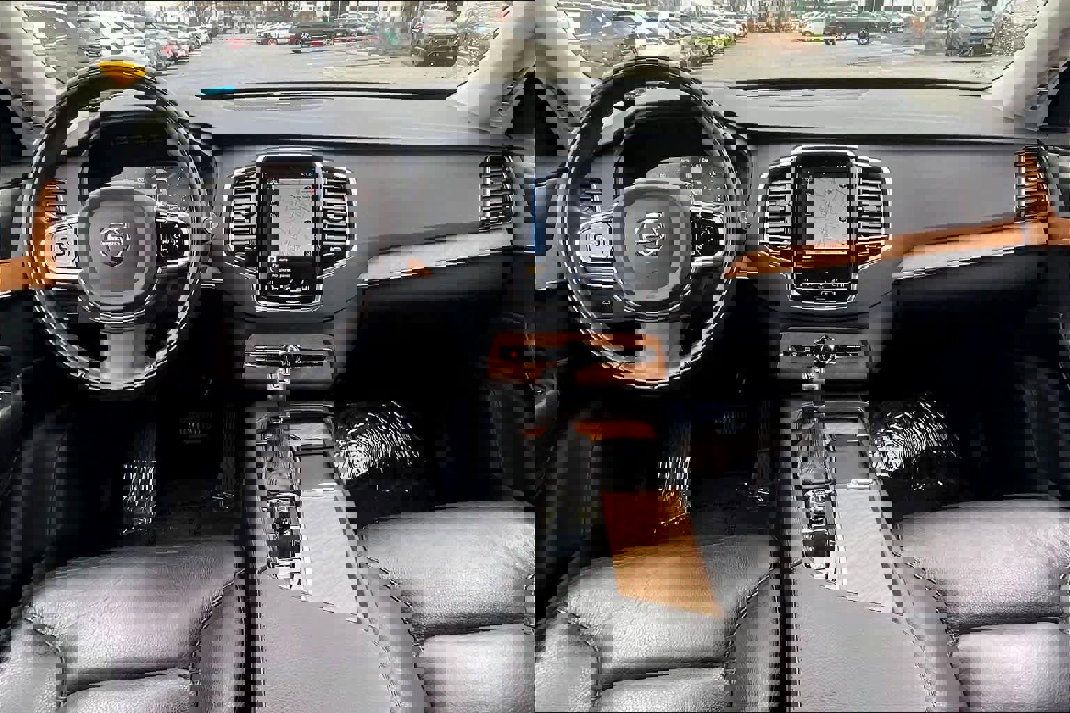 Used 2022 Volvo XC90 T6 Momentum w/ Advanced Package AWD/4WD image 15