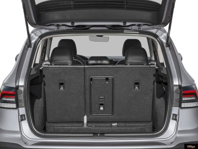 New 2025 Volkswagen Taos SE image 10