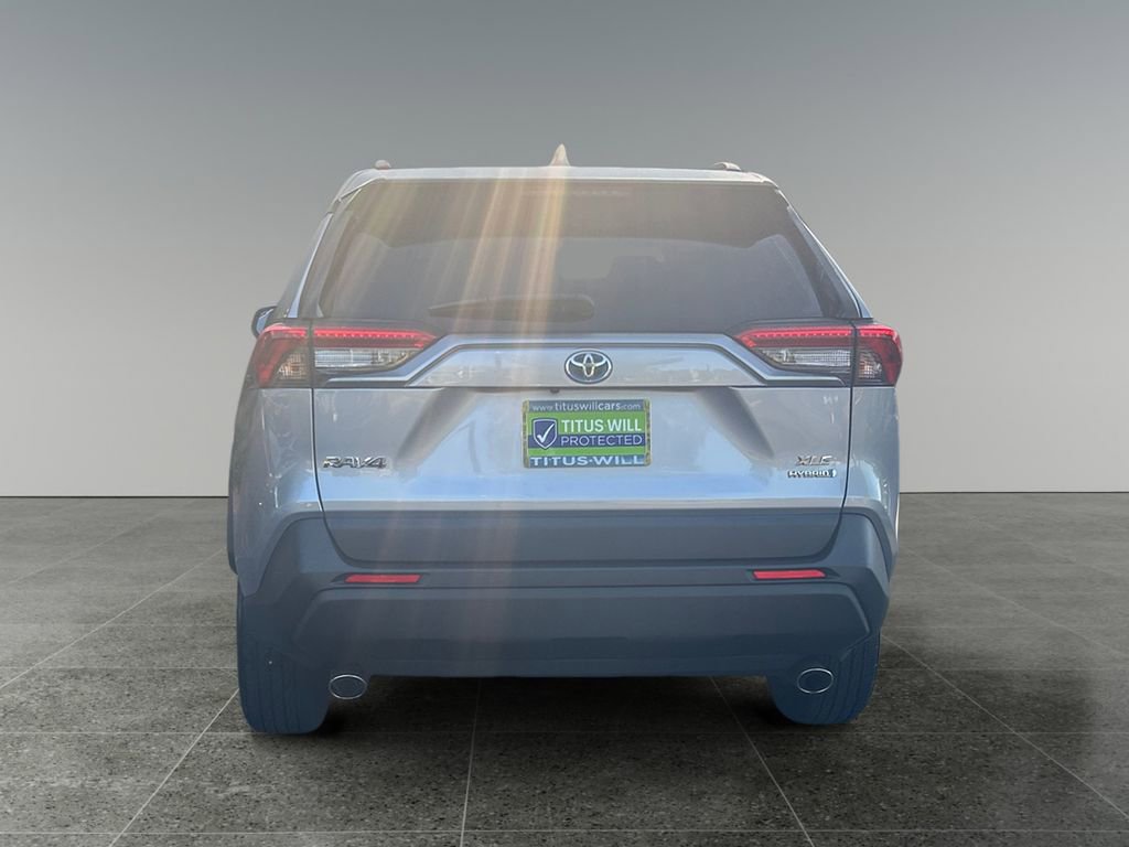 Used 2022 Toyota RAV4 XLE image 6