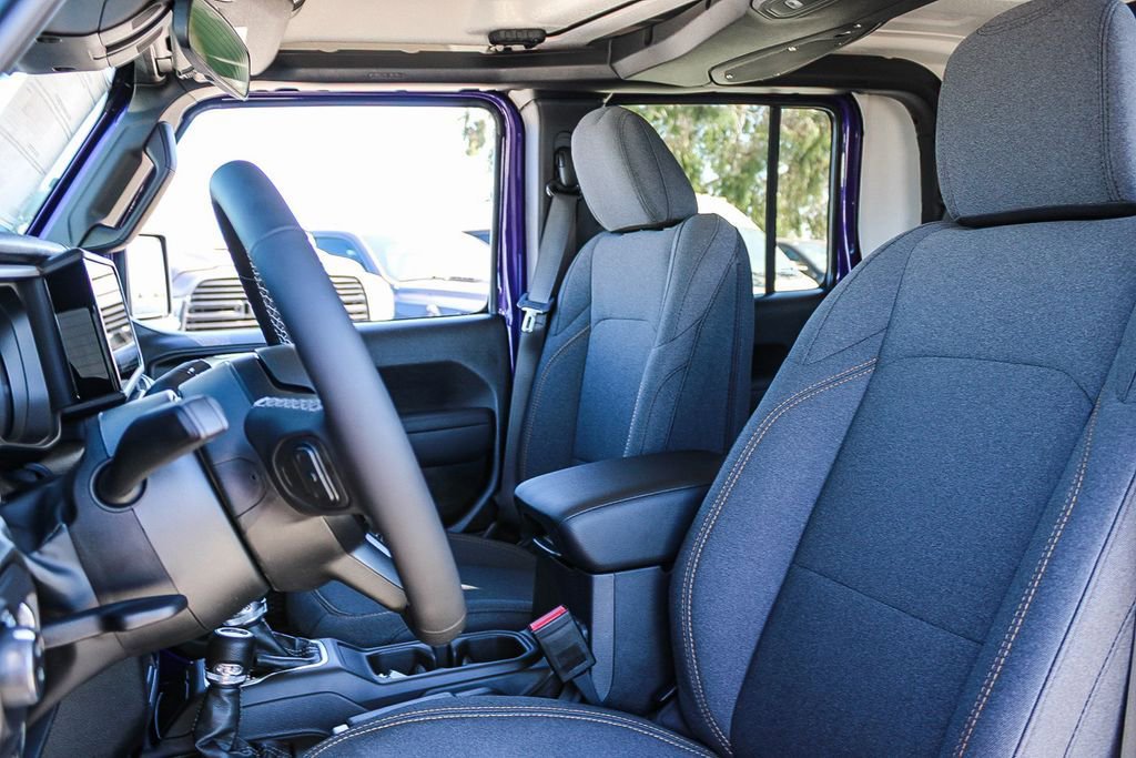 New 2026 Jeep Gladiator Sport image 18