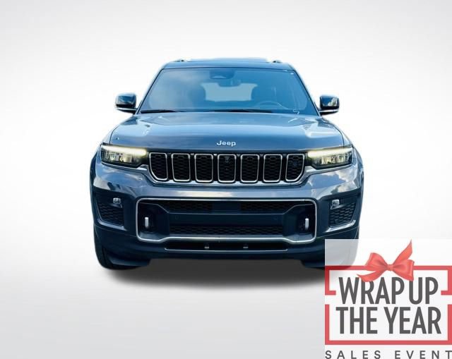 Used 2024 Jeep Grand Cherokee L Overland w/ Advanced Protech Group III image 9