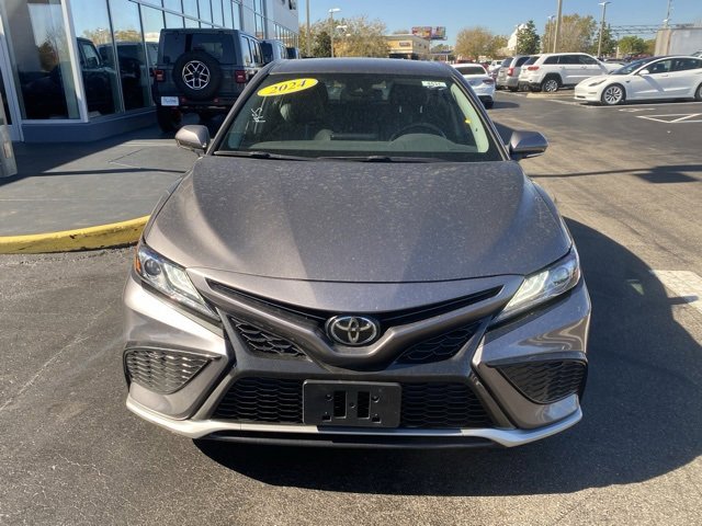 Used 2024 Toyota Camry XSE image 3