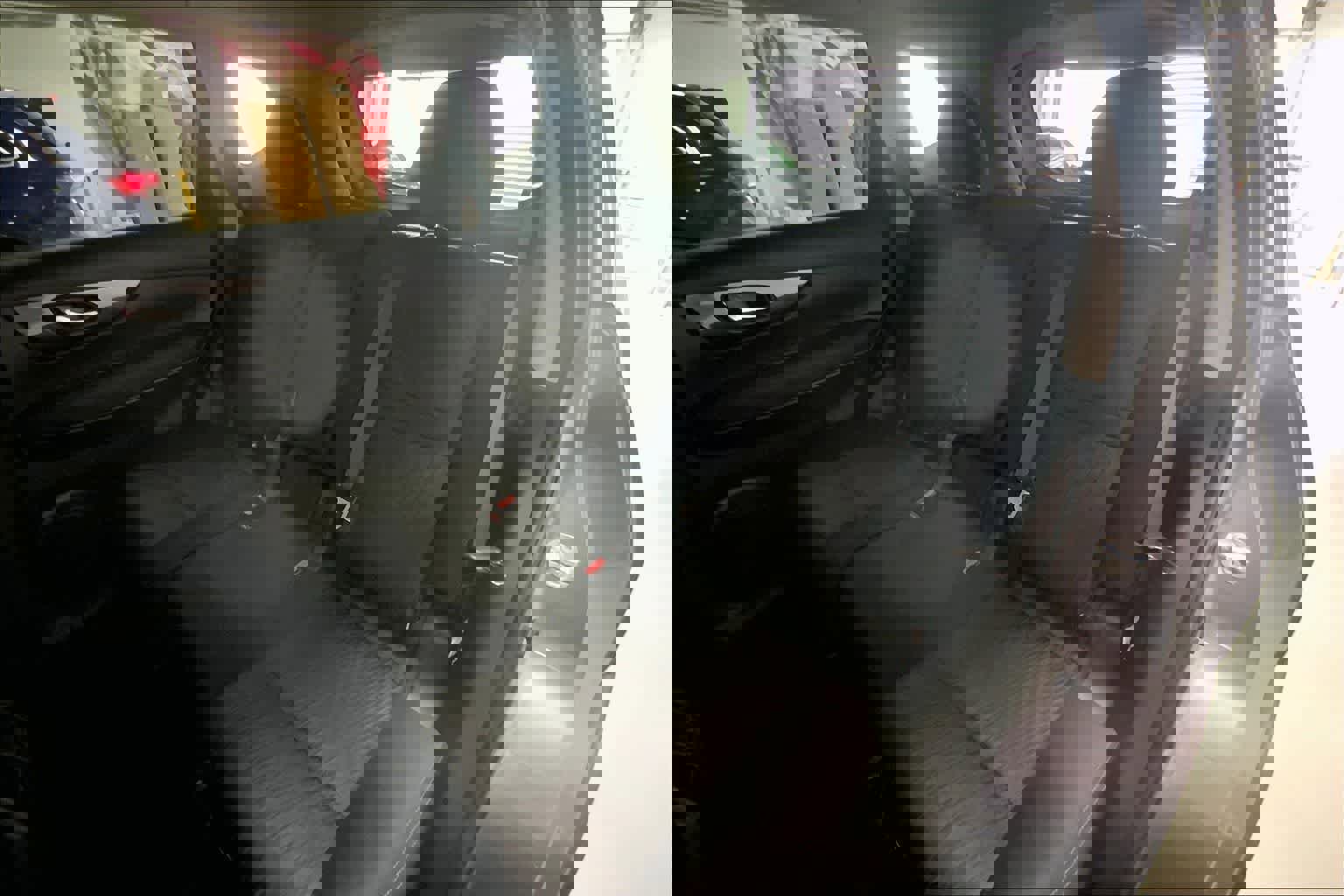 Used 2018 Nissan Rogue SV w/ Premium Package image 27