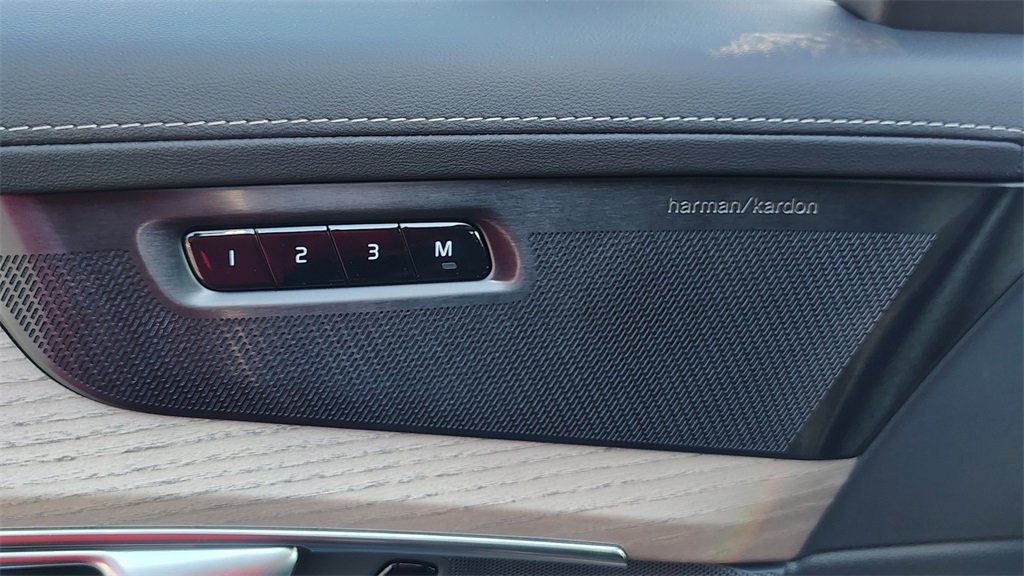 New 2026 Volvo XC90 B6 Plus image 9