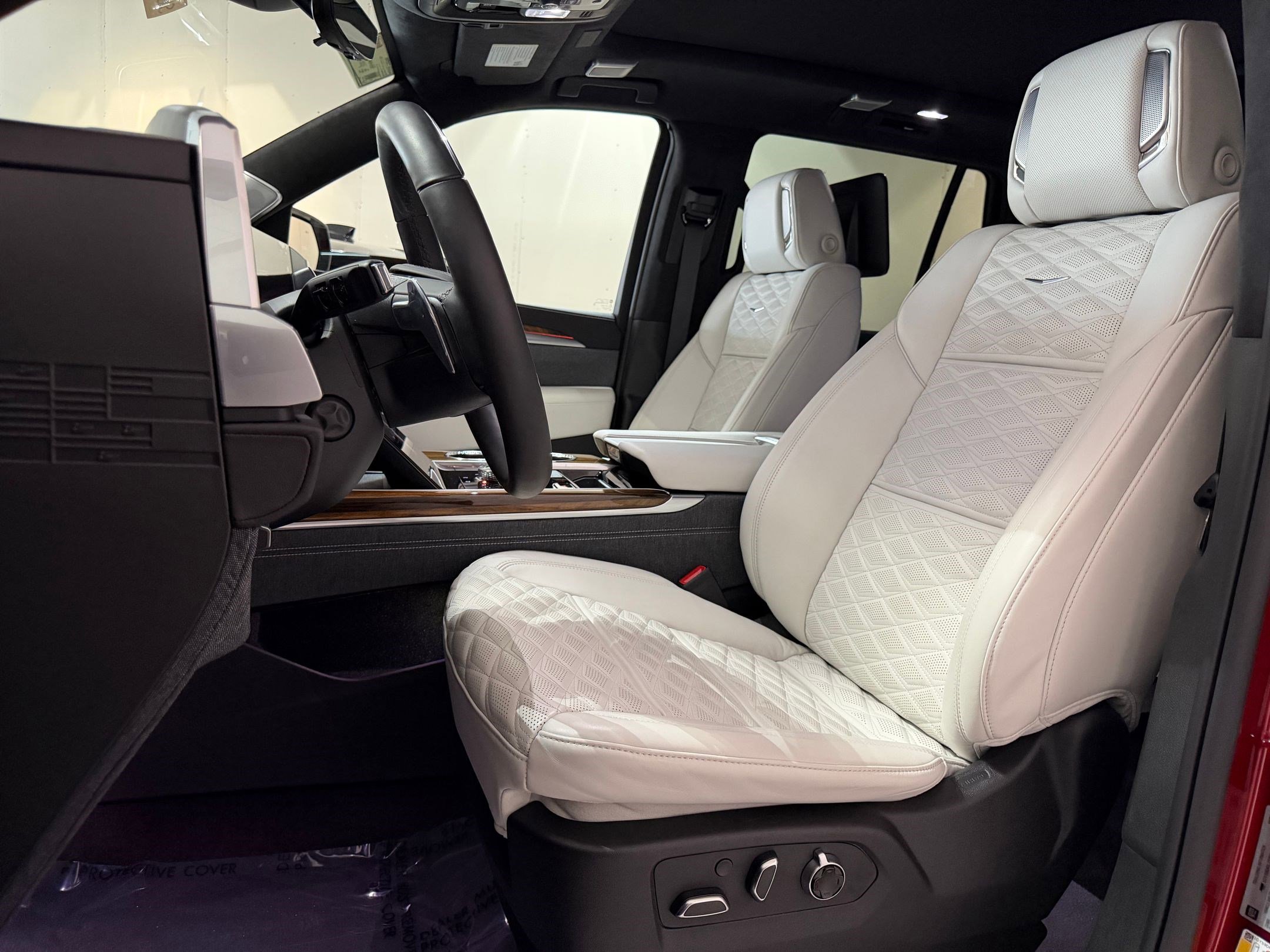 New 2025 Cadillac Escalade Premium Luxury Platinum AWD/4WD image 3