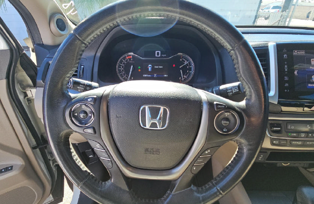 Used 2017 Honda Pilot EX-L image 11