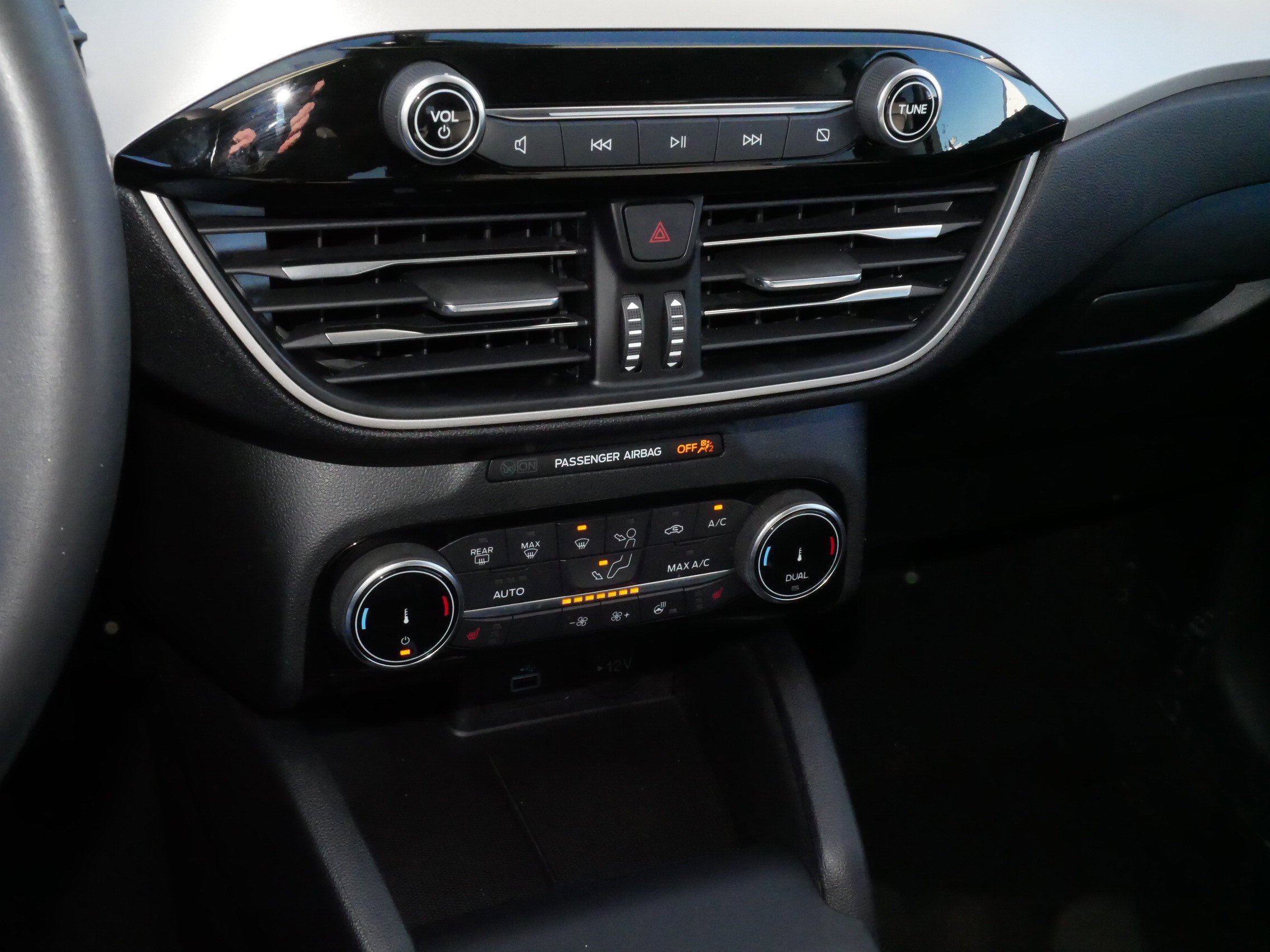 Used 2022 Ford Escape SEL image 23