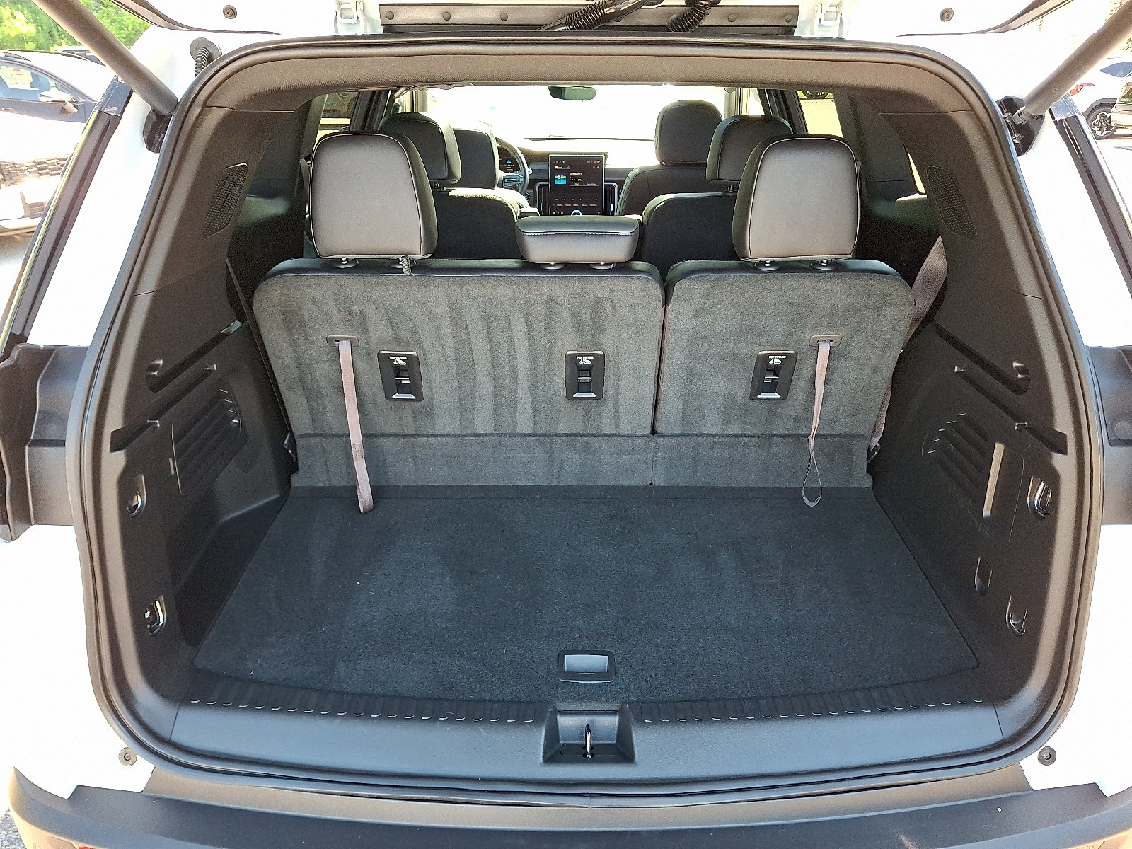 Used 2025 GMC Acadia AT4 w/ Super Cruise Package AWD/4WD image 27