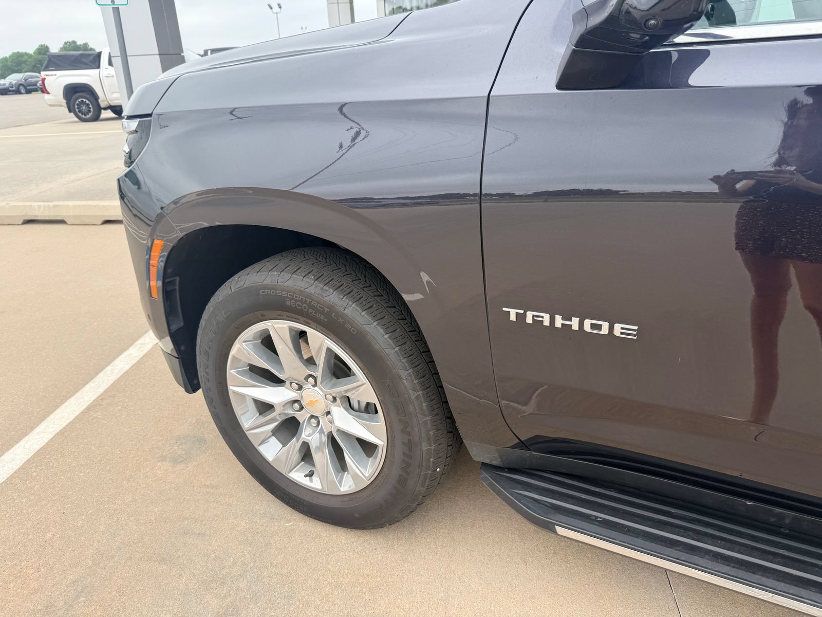 Used 2025 Chevrolet Tahoe Premier AWD/4WD image 10
