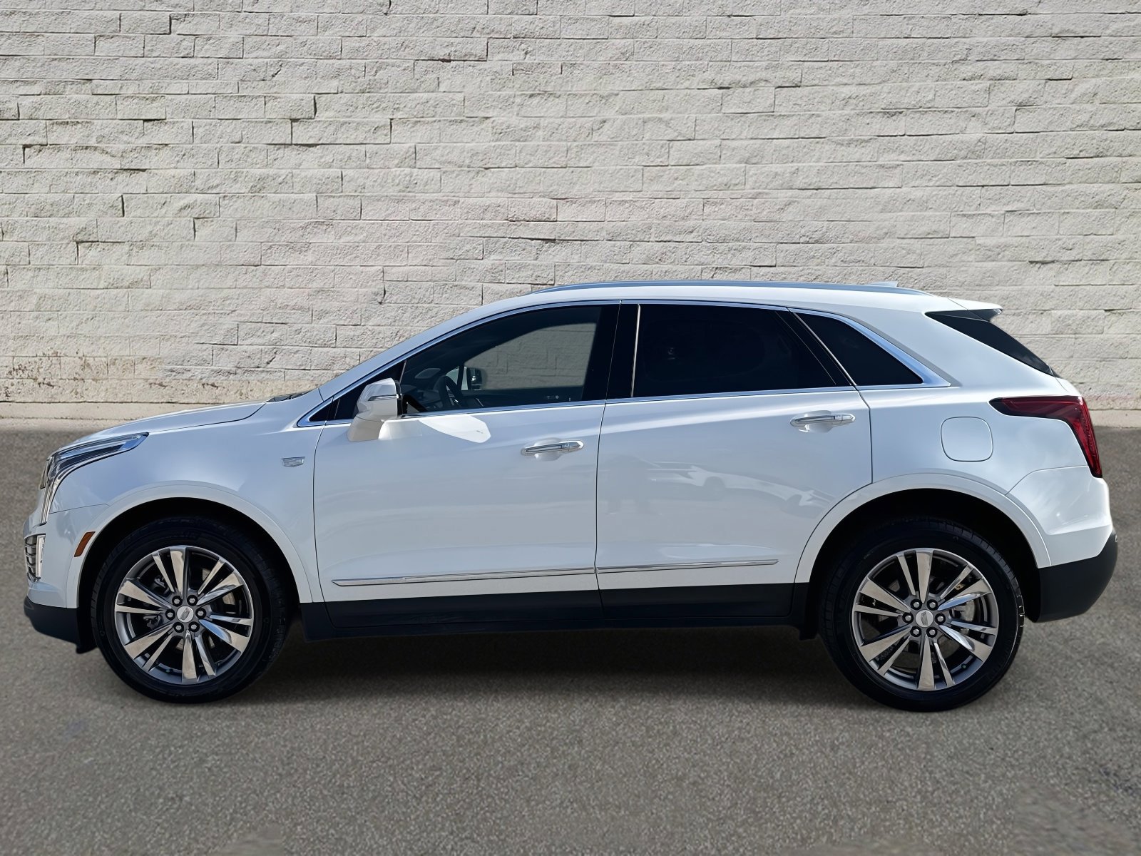 Certified 2025 Cadillac XT5 Premium Luxury video 2